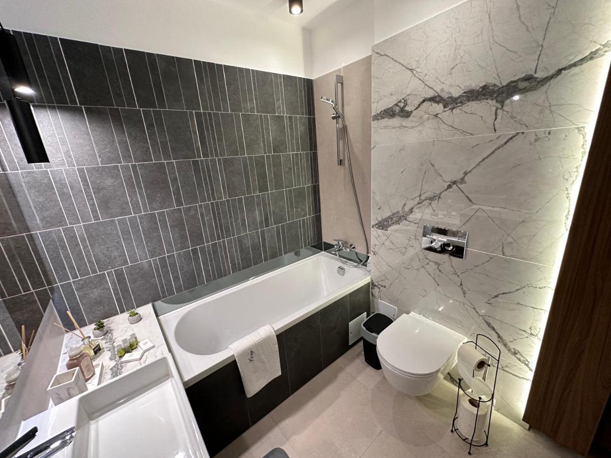Urban Luxury Flats - Cozy Apartments At Coresi Mall #Braşov Eksteriør billede